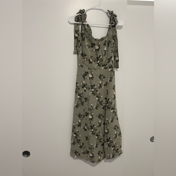 Reformation Dresses & Skirts - Reformation Twilight Dress